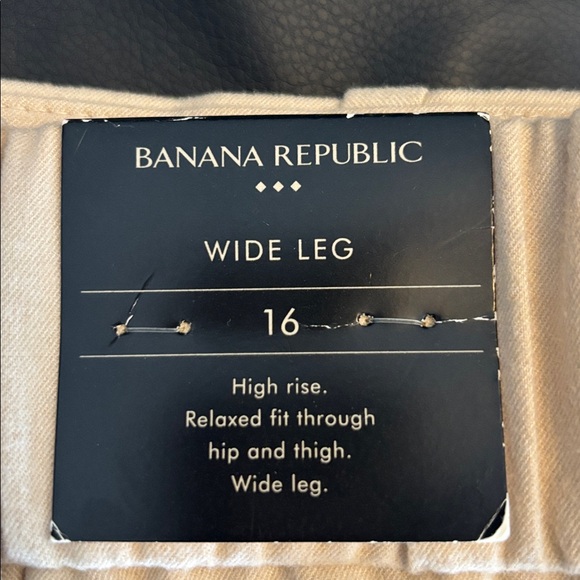 BANANA REPUBLIC Wide-Leg Pant - Picture 4 of 4